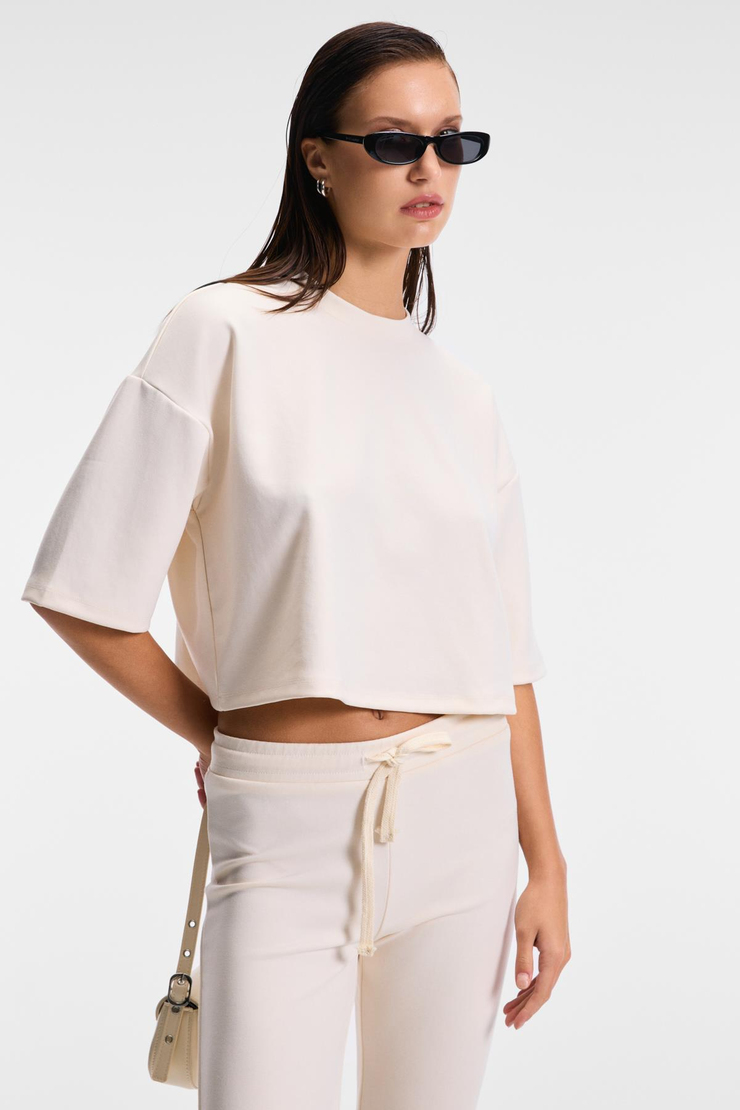 VELA Kadın Esnek Kumaşlı Bisiklet Yaka Oversize Fit Bej T-Shirt