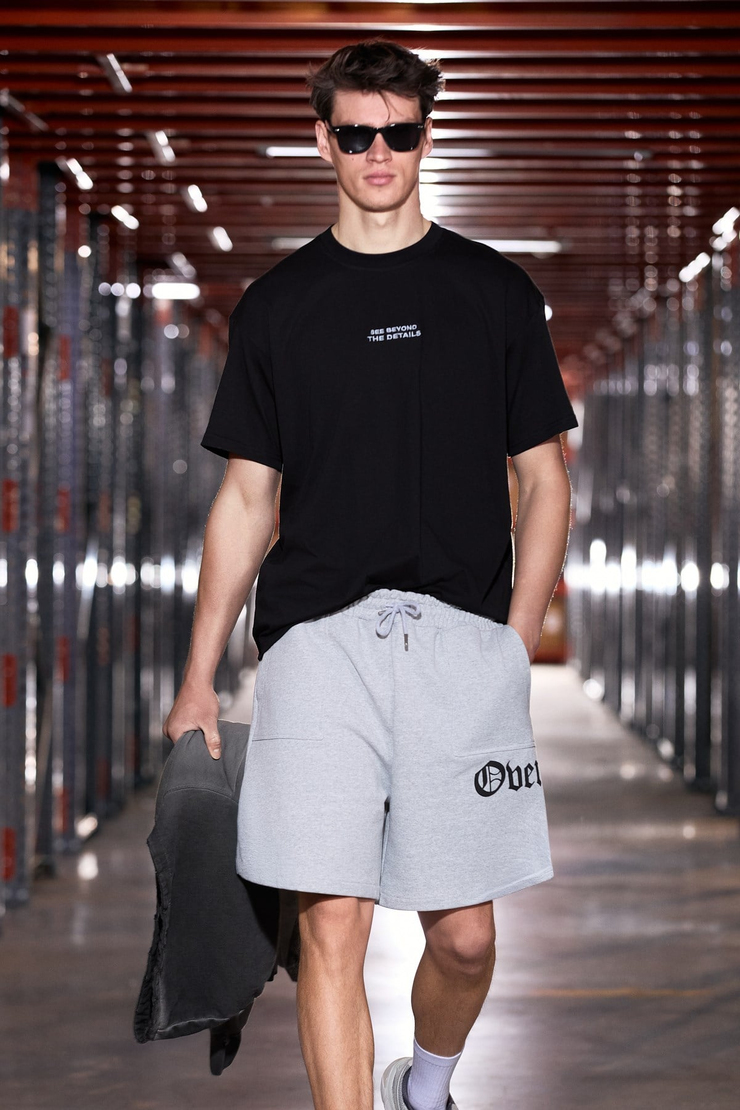 VITO Erkek %100 Organik Pamuklu Nakış Yazı Detaylı Oversize Bol Kesim Kısa Kollu Siyah T-Shirt