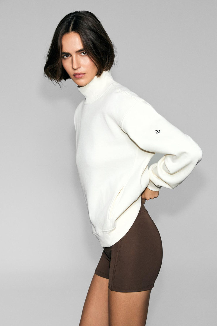 XENYA Kadın Polarlı Yumuşak Balıkçı Yakalı Baskı Detaylı Cepli Regular Ekru Sweatshirt