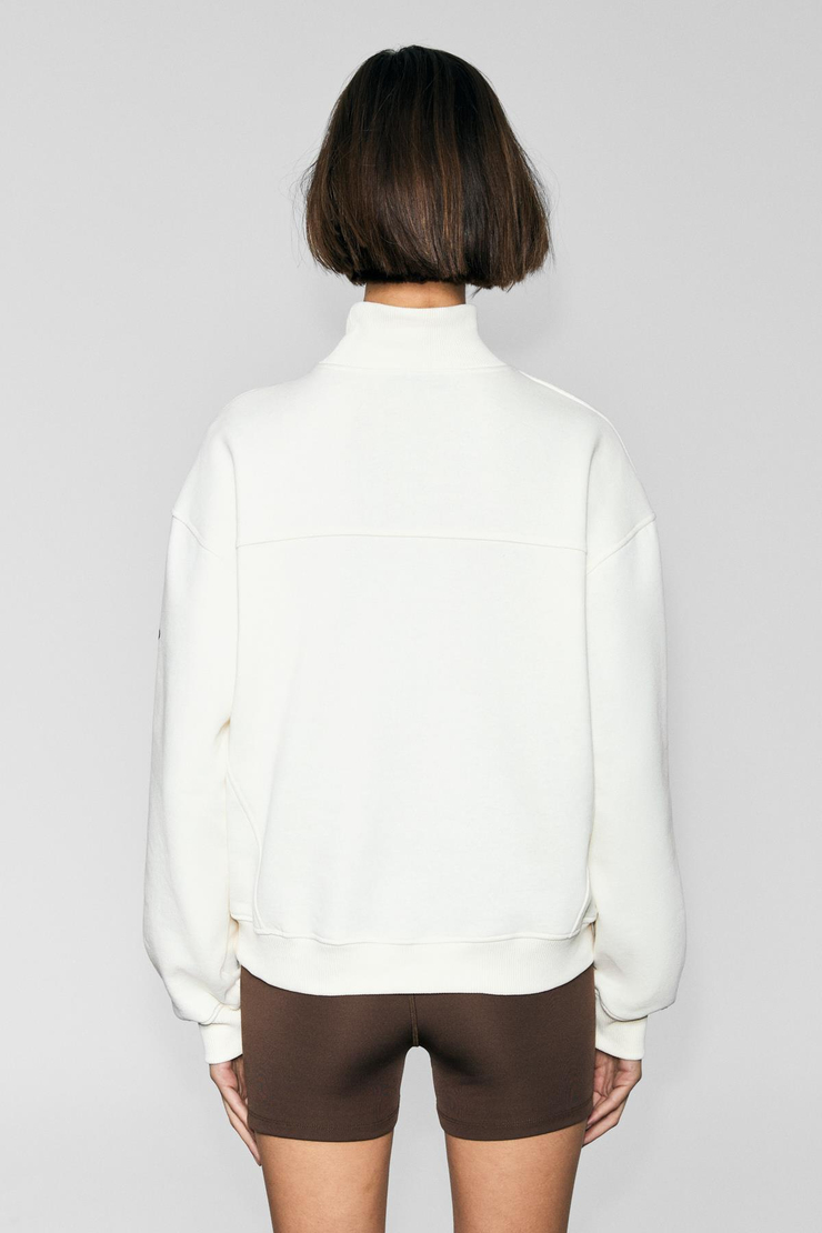 XENYA Kadın Polarlı Yumuşak Balıkçı Yakalı Baskı Detaylı Cepli Regular Ekru Sweatshirt