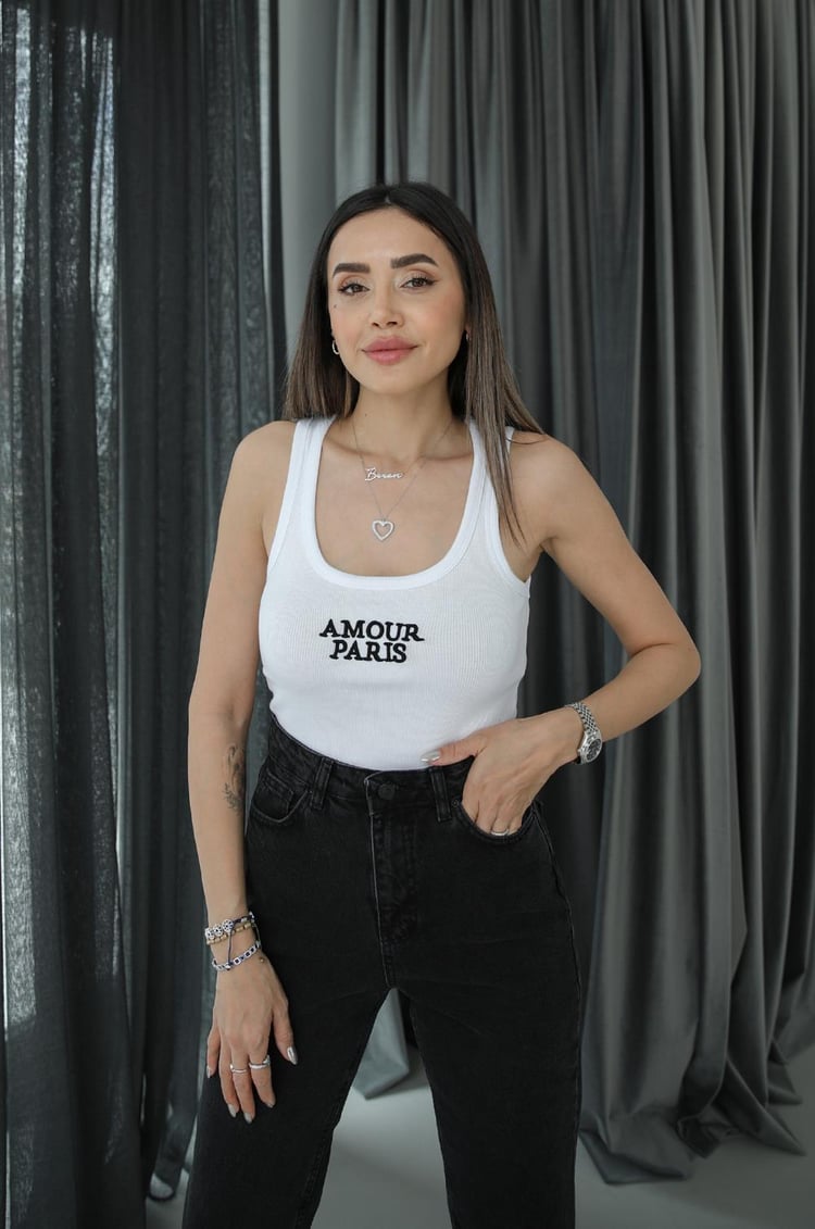 Beyaz Amour Paris İşlemeli Atlet