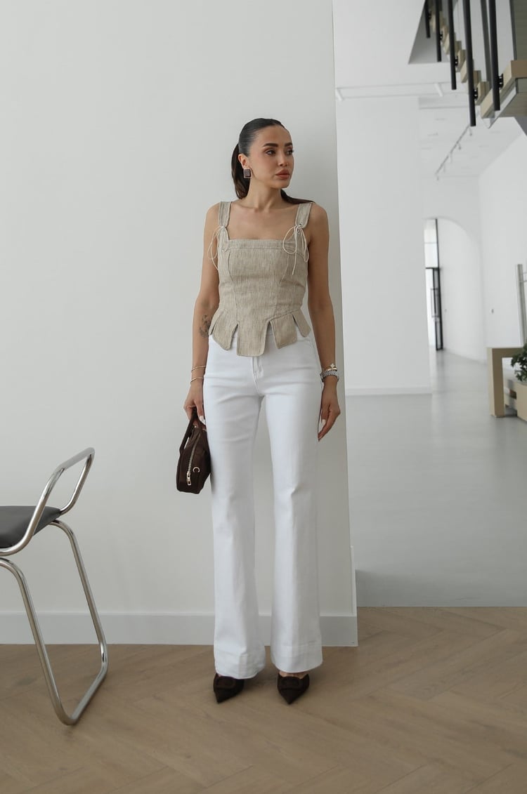 Beyaz Önü Mini Cep Detaylı Likralı Jean
