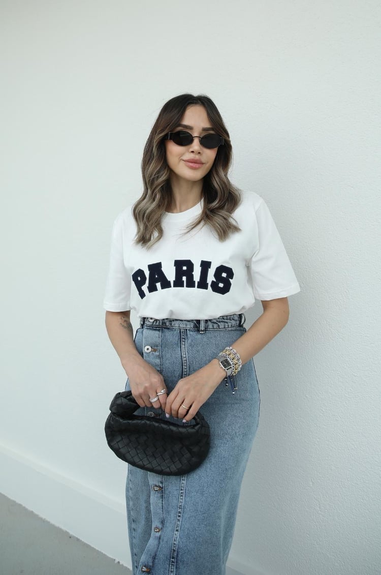 Beyaz Paris Yazı İşlemeli Tişört