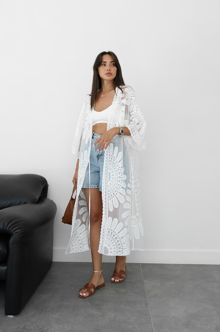 Ekru Fisto İşlemeli Kimono