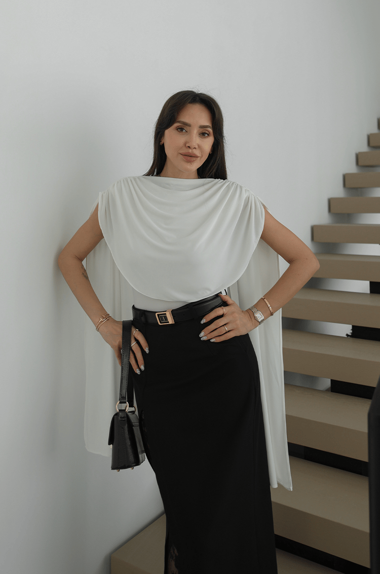 Ekru Yaka Detaylı Bodysuit Bluz