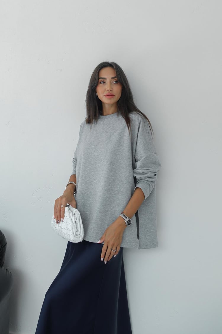 Gri Yırtmaçlı Oversize Sweatshirt