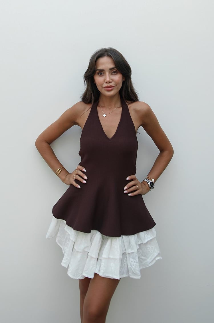 Kahverengi Boyun Askılı Peplum Triko Bluz