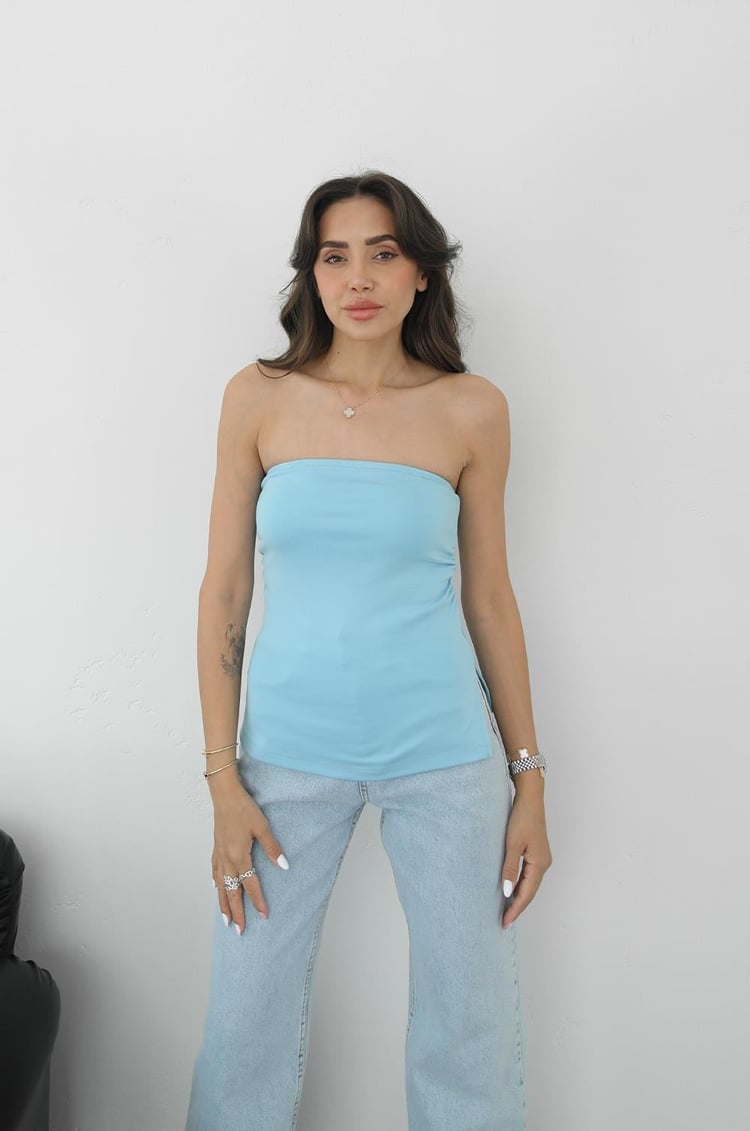 Mavi Büzgü Detaylı Straplez Bluz 
