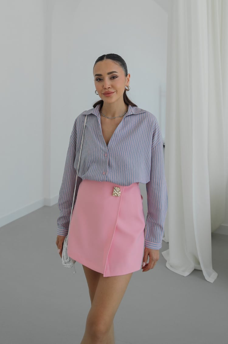 Pembe Açık Yaka Çizgili Oversize Gömlek