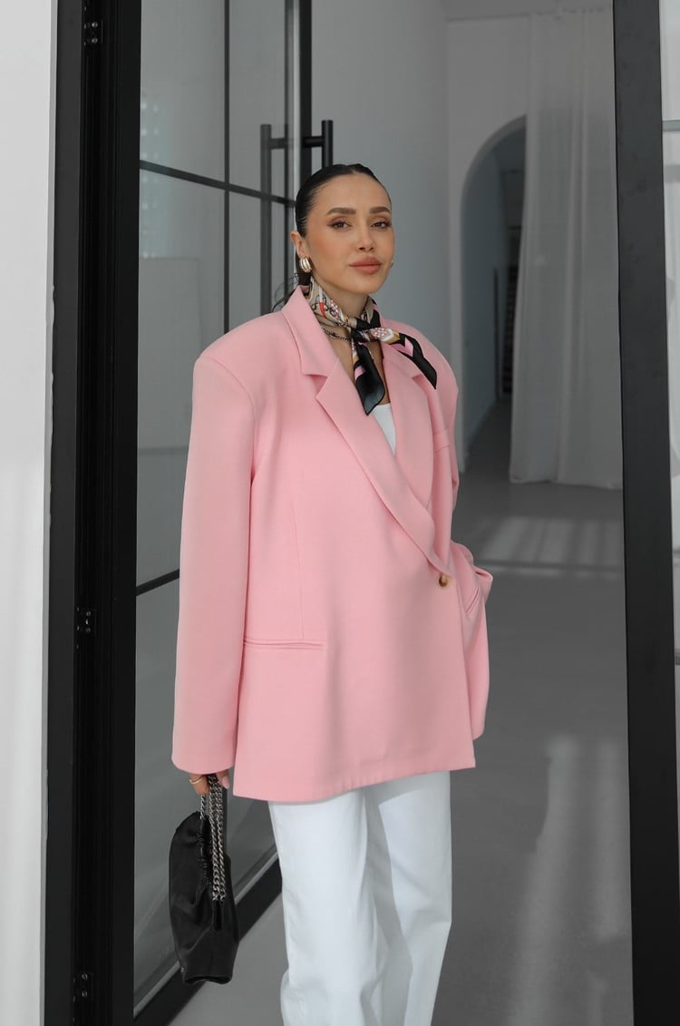 Pembe Derin Yırtmaç Detaylı Blazer Ceket