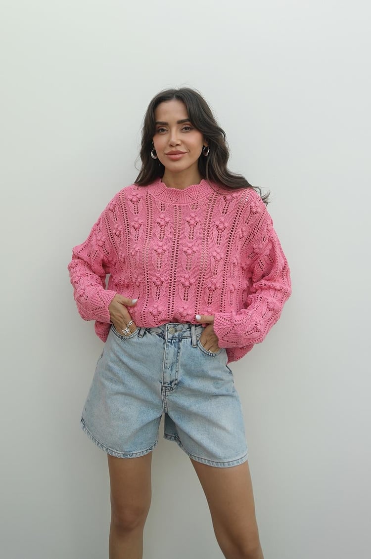 Pembe Ponpon Detaylı Ajurlu Triko