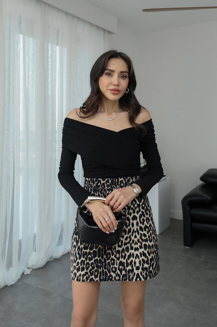 Siyah Çapraz Yaka Bluz