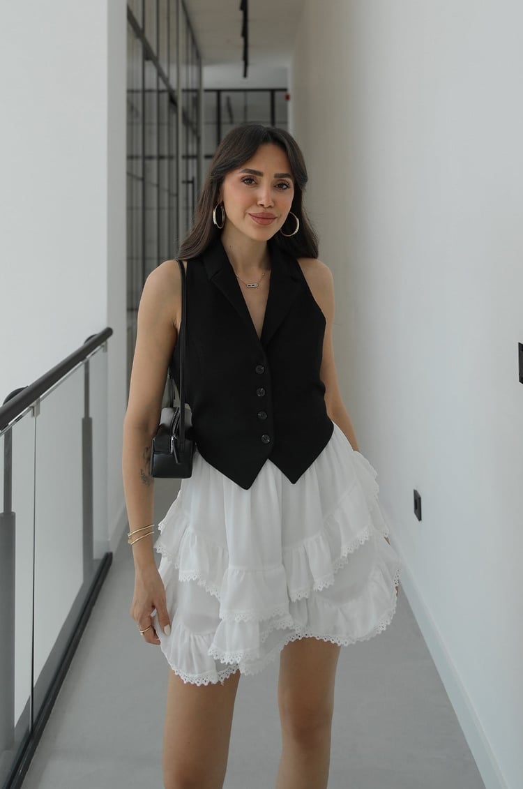 Siyah Cut Out Yelek