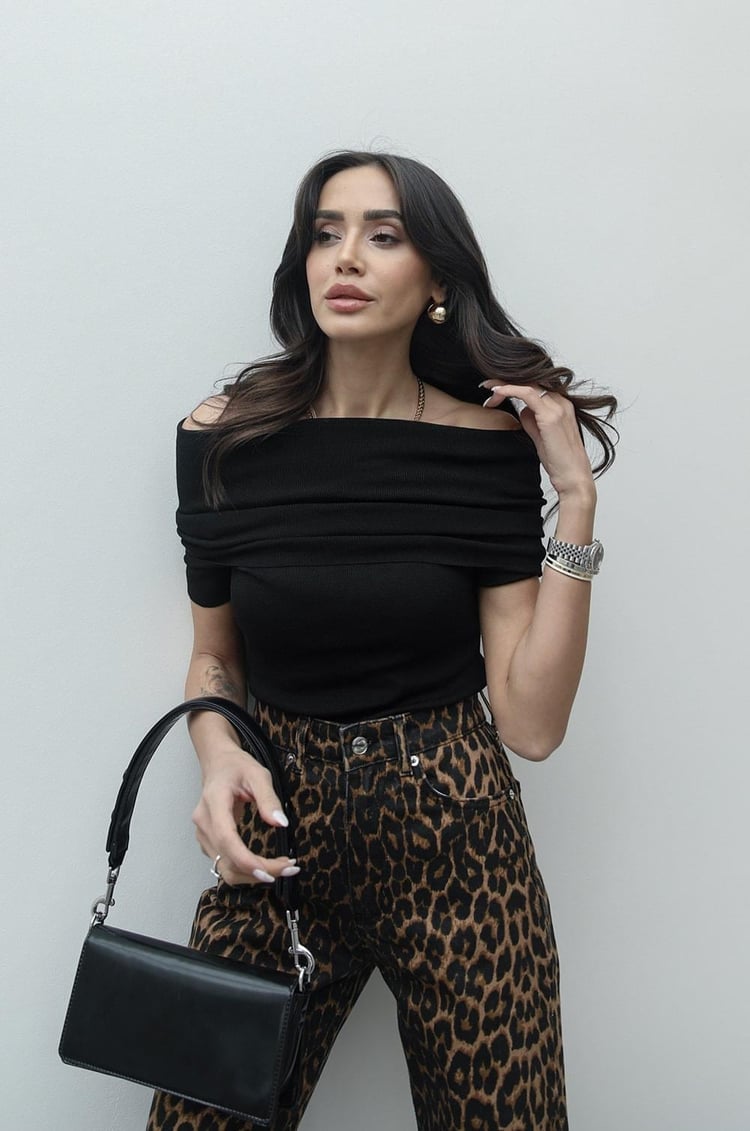 Siyah Marie Kısa Kollu Bluz