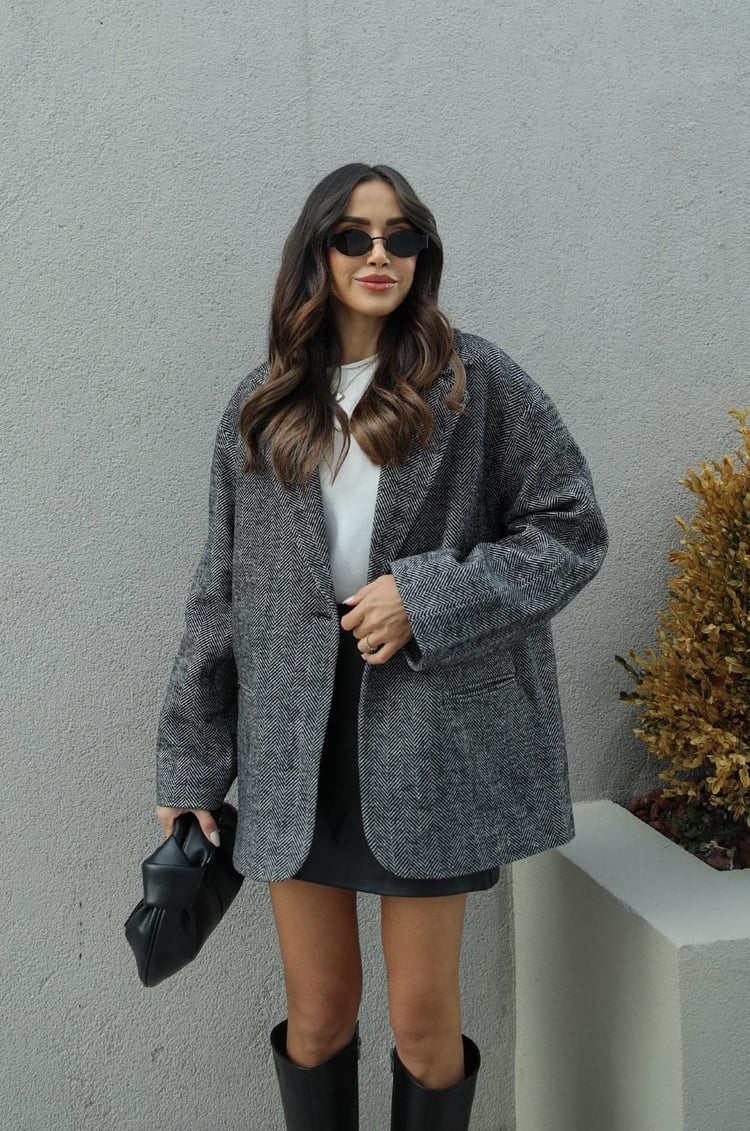 Siyah Tek Düğmeli Balıksırtı Blazer Ceket