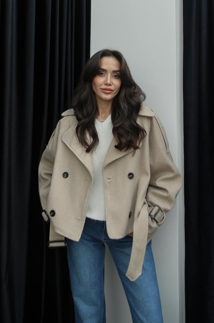 Bej Altı Kemerli Kısa Kaşe Kaban