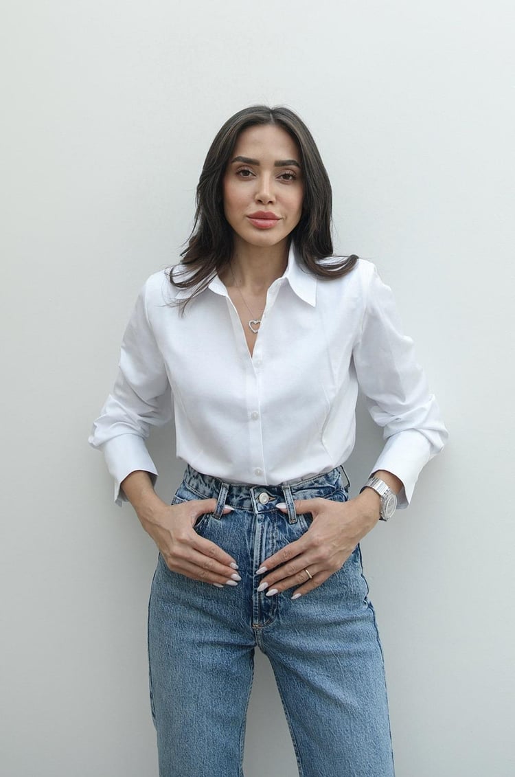 Beyaz Vatkalı Fit Gömlek