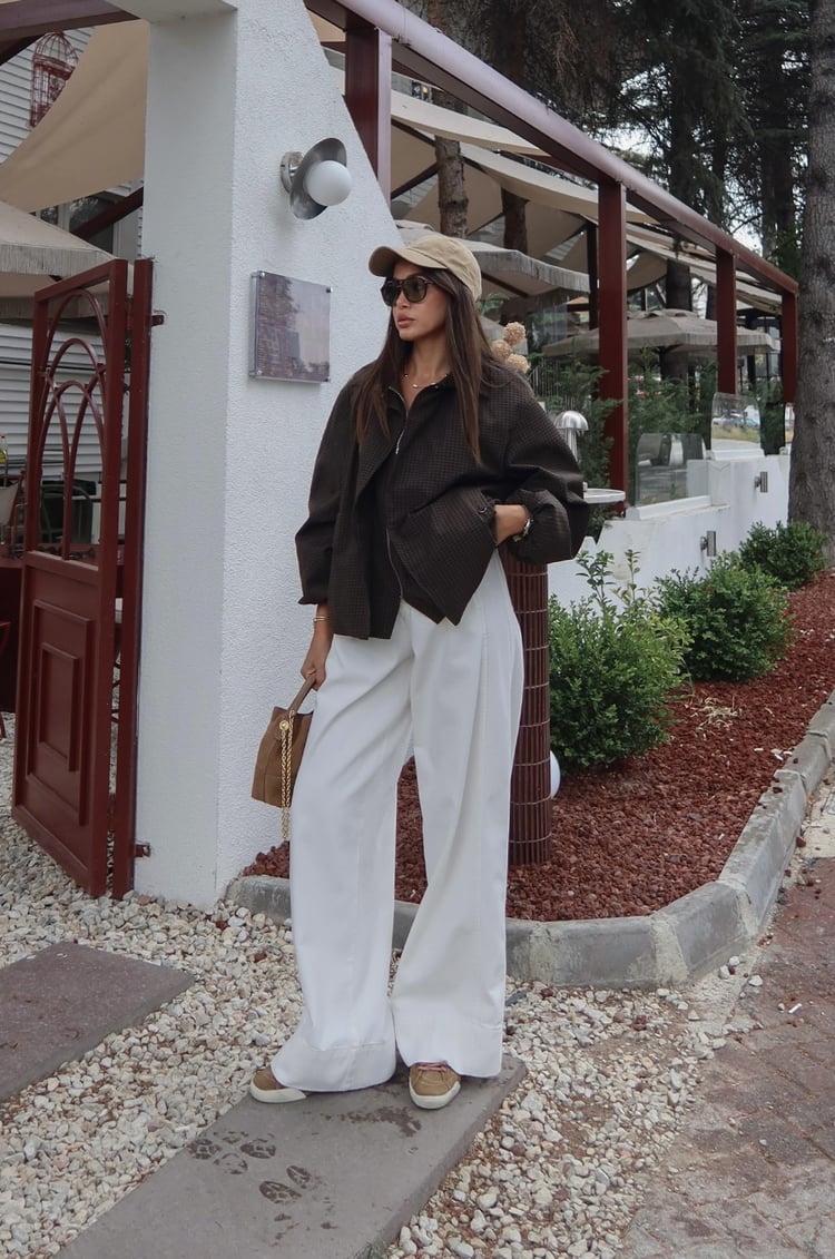 Ekru Önü Tek Pileli Wide Leg Jean
