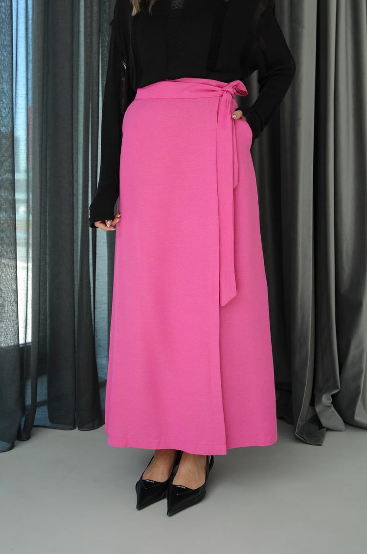 Siyah Asimetrik Tasarım Etek Havoş’ta 699,00