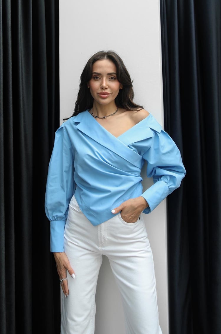 Koyu Mavi Asimetrik Kesim İp Bağcıklı Gömlek