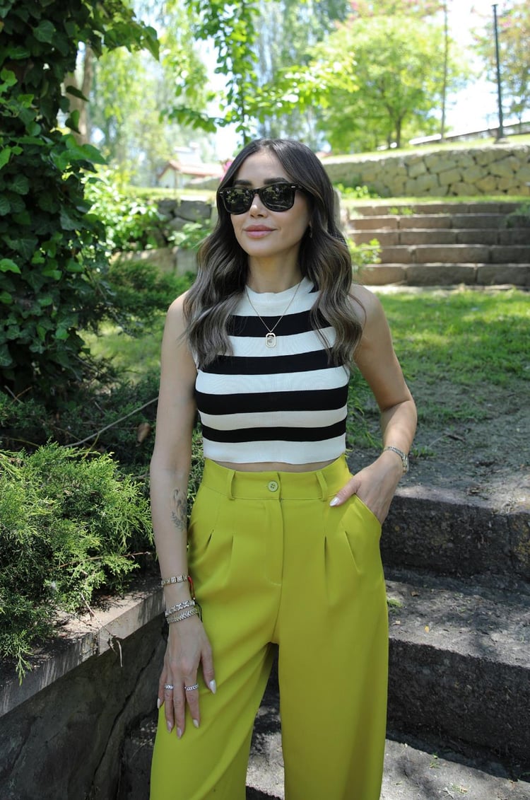 Krem Siyah Büyük Çizgili Crop Top