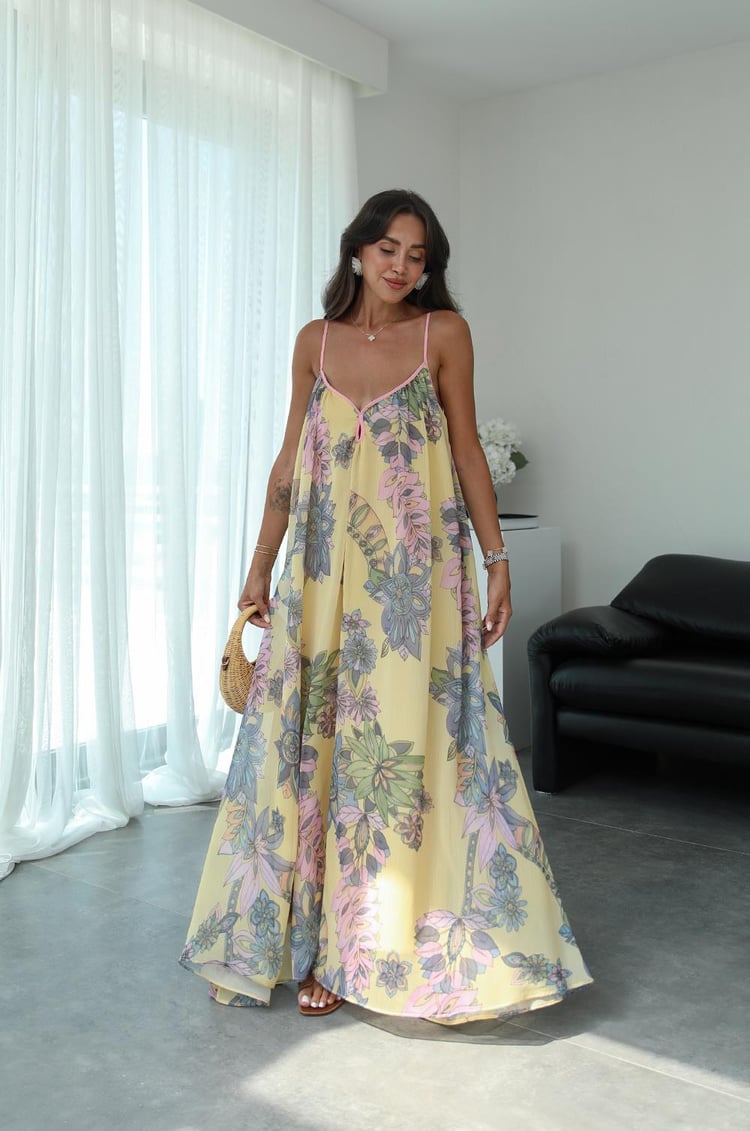 Sarı Çapraz Askılı Desenli Şifon Elbise