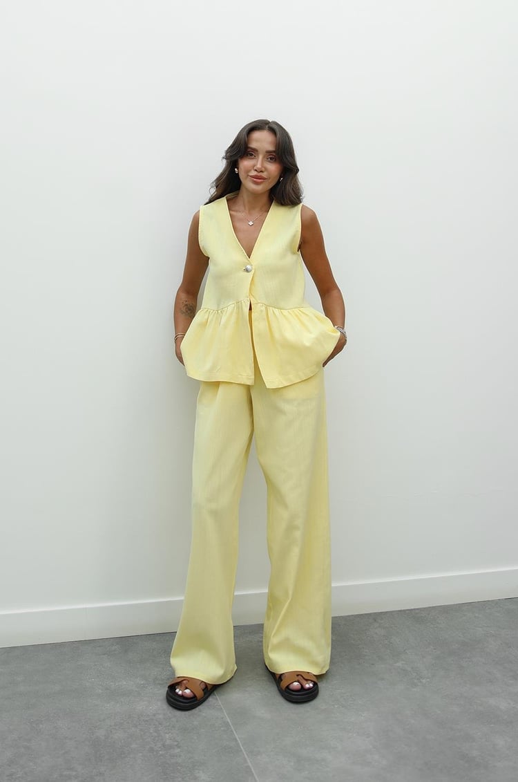 Sarı Önü Tek Düğmeli Yelek Pantolon Takım