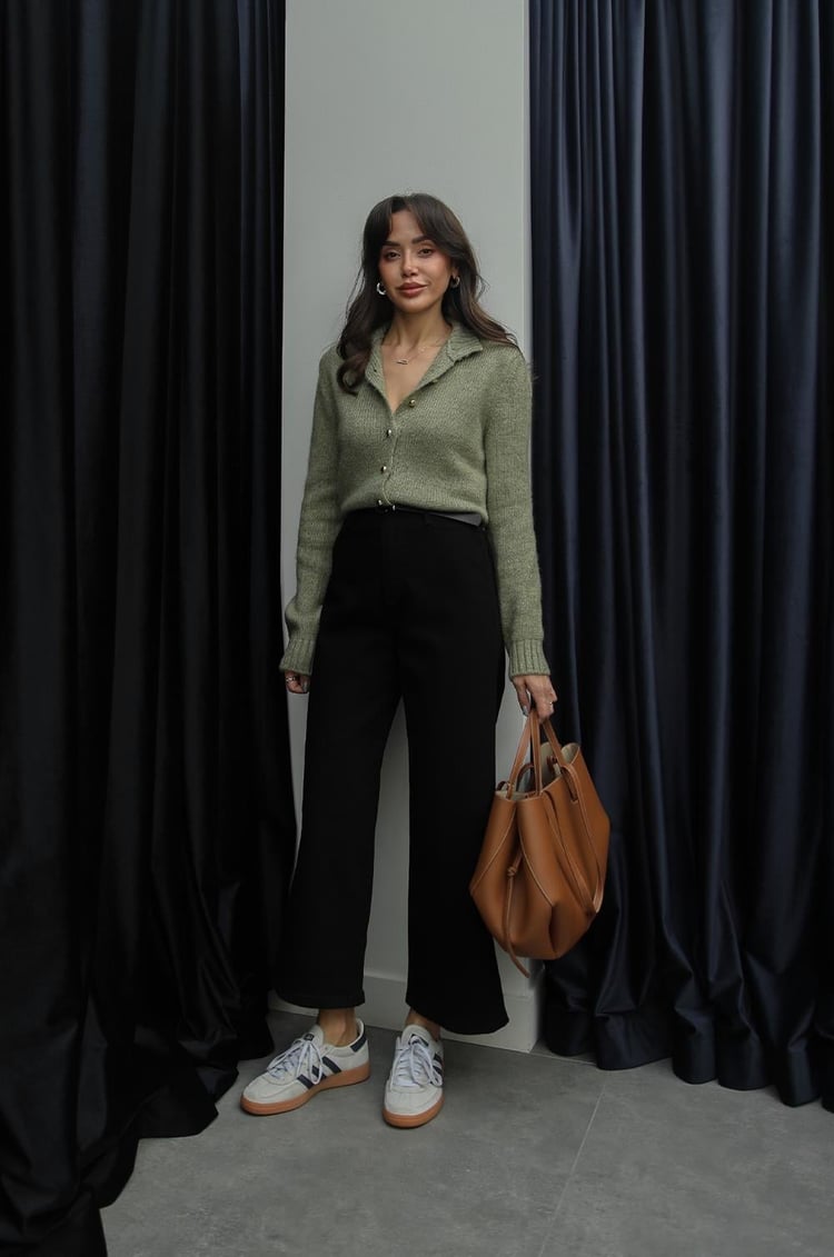 Siyah Cropped Kemerli Jean