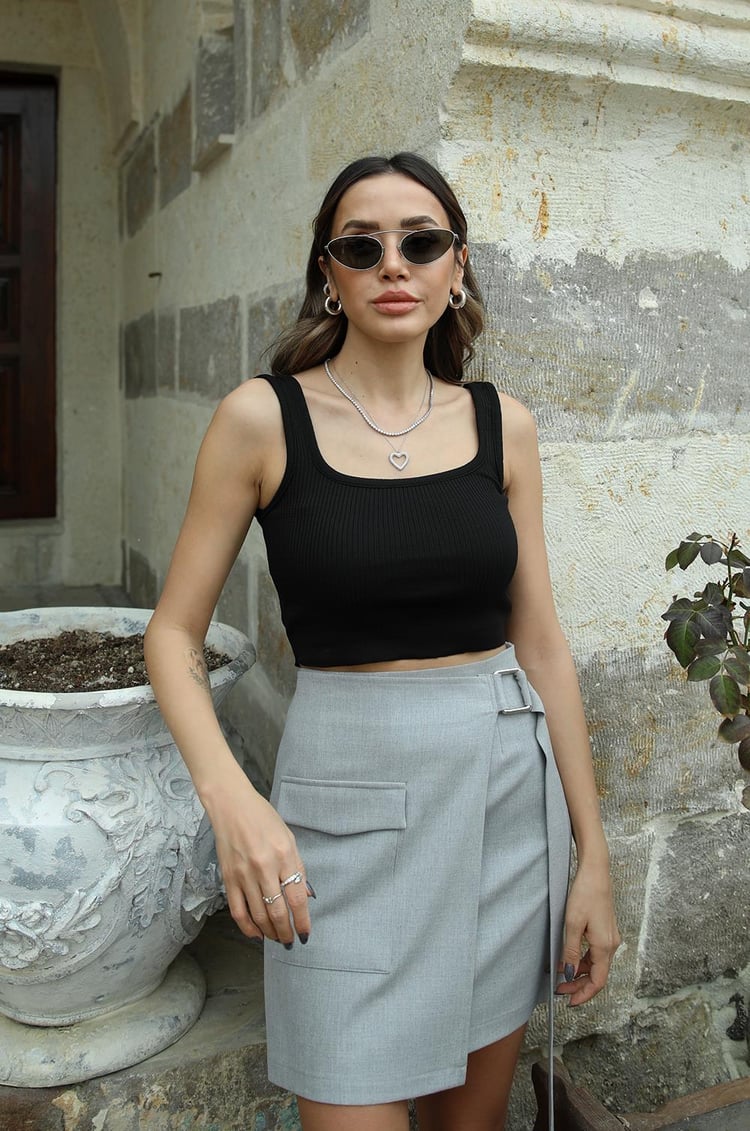 Siyah Kalın Askılı Fitilli Crop