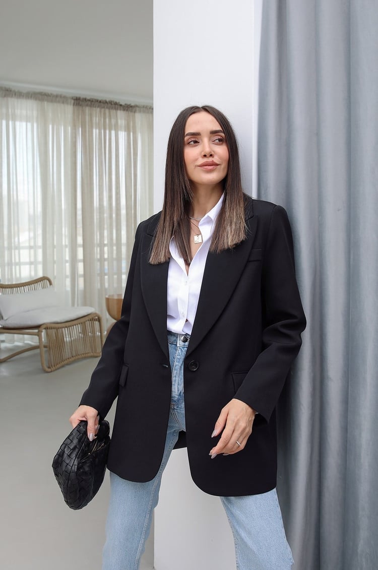 Siyah Tek Düğmeli Vatkalı Blazer Ceket