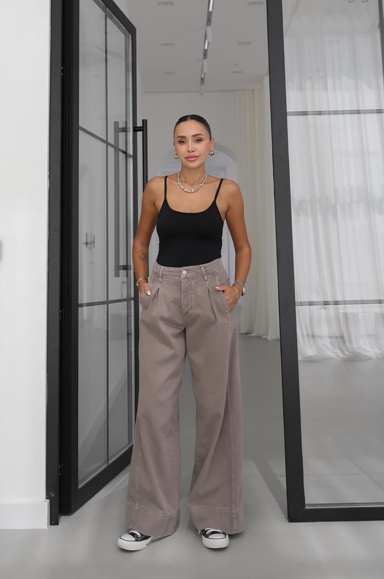 Vizon Önü Tek Pileli Wide Leg Jean