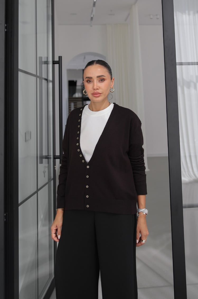 Acı Kahve Asimetrik Çok Düğmeli Triko Hırka