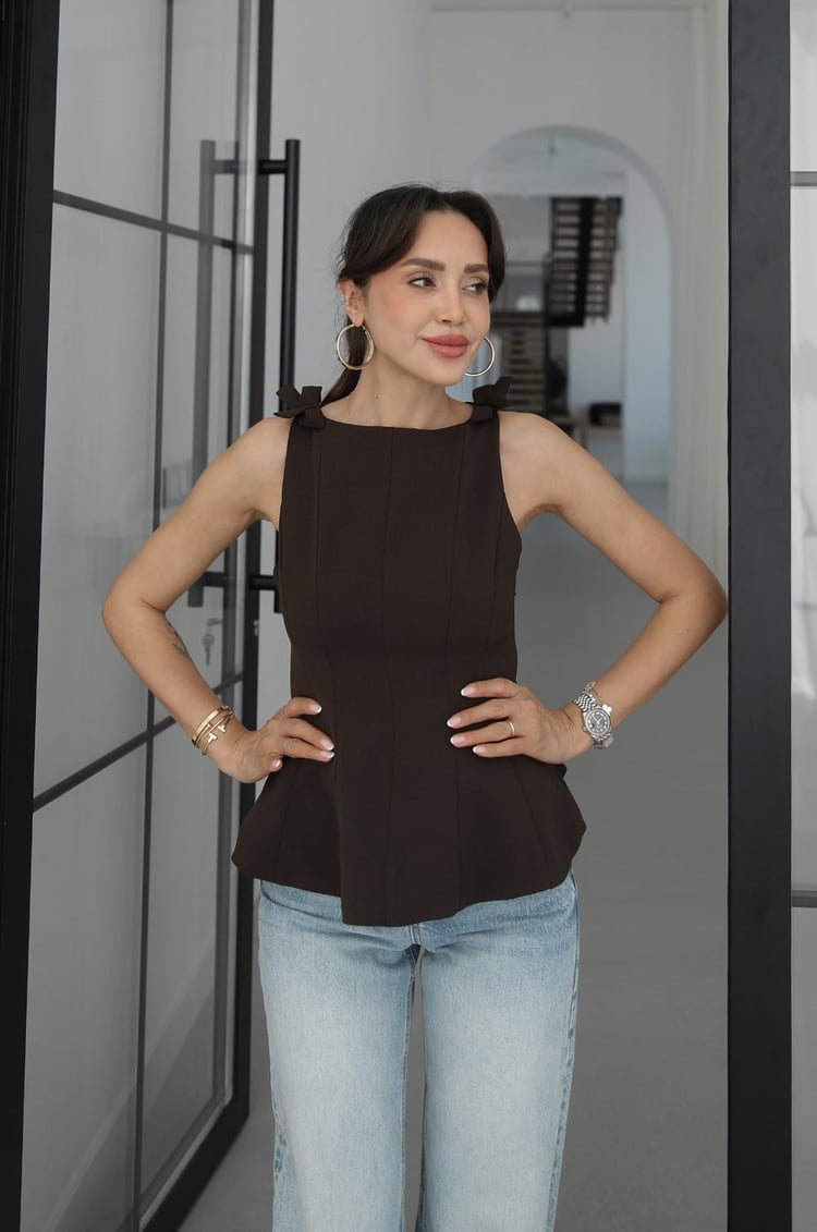 Acı Kahve Askıları Fiyonklu Volanlı Bluz