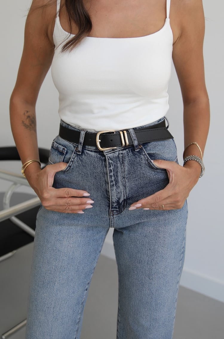 Açık Mavi Paça Kesimli Kemerli Jean