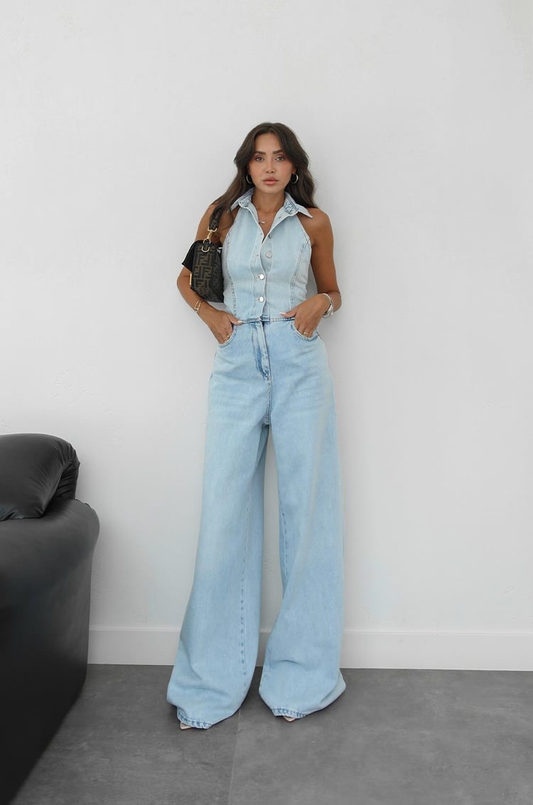 Açık Mavi Sırtı Açık Denim Tulum