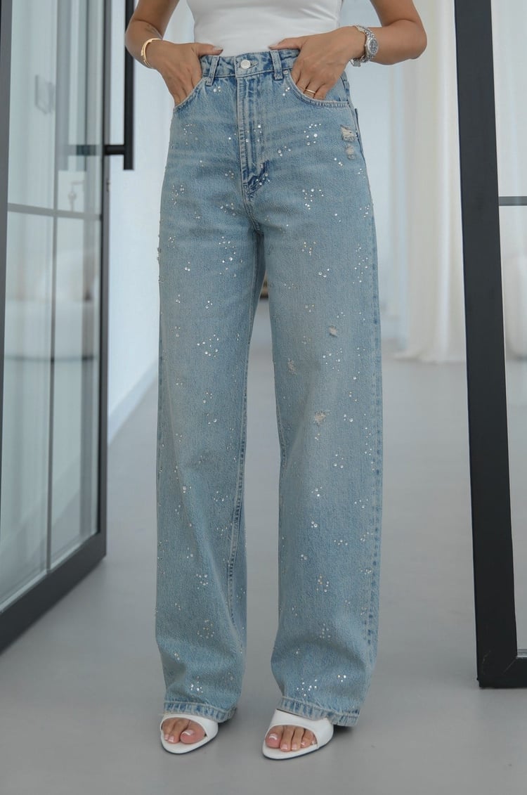 Açık Mavi Taşlı Yırtık Detaylı Denim Takım
