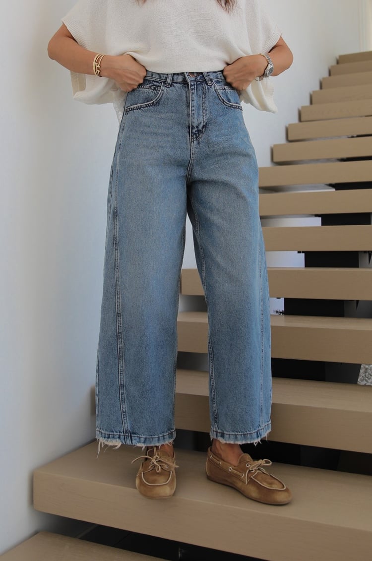Açık Mavi Yanı Çift Dikişli Mom Jean