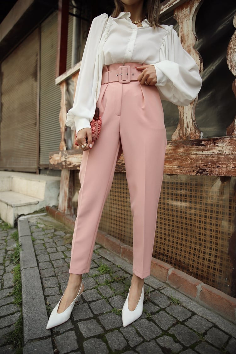Açık Pembe Kemerli Pantolon
