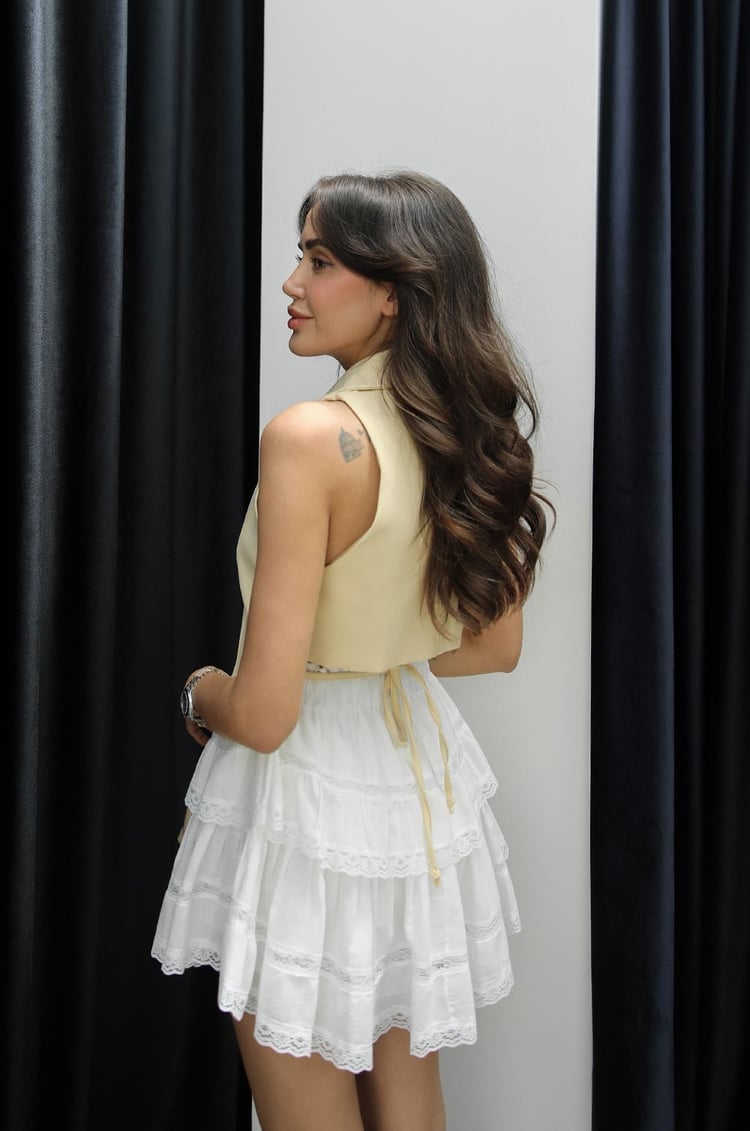 Açık Sarı Cut Out Yelek