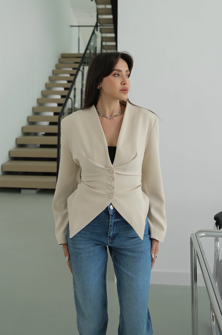 Bej Arkası Bağlama Detaylı Blazer Ceket