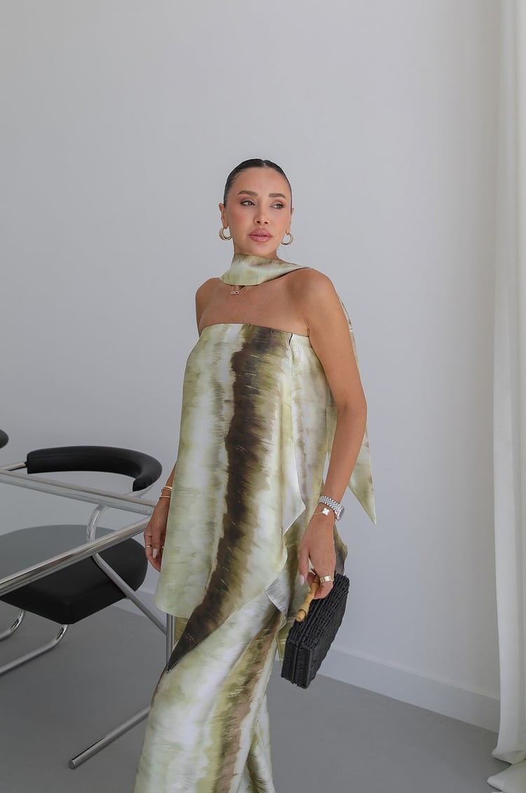 Mavi Batik Desen Straplez Bluz Pantolon Takım