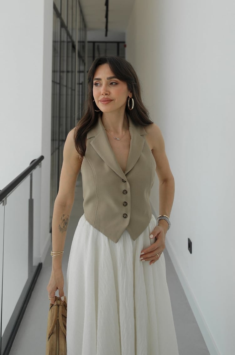 Bej Cut Out Yelek