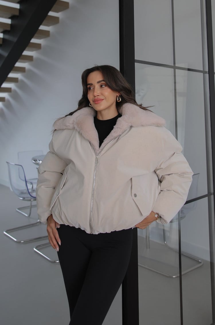 Bej Elis Yakası Kürklü Mont