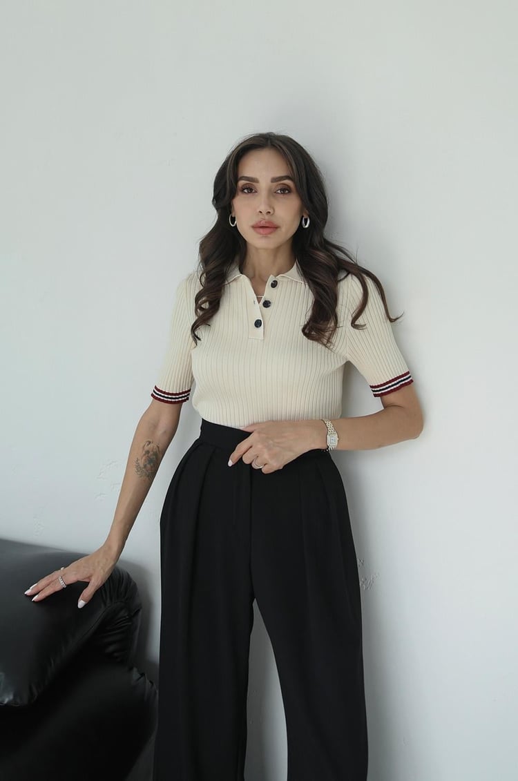 Bej Kenarları Şeritli Triko Bluz