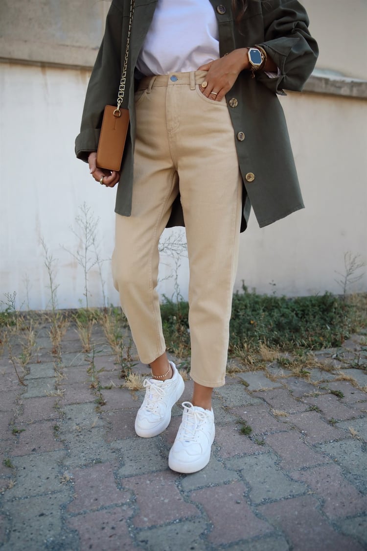 Bej Klasik Mom Jean