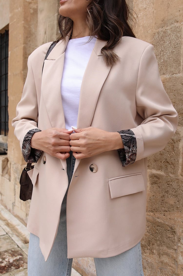 Bej Kol Astar Detaylı Blazer Ceket