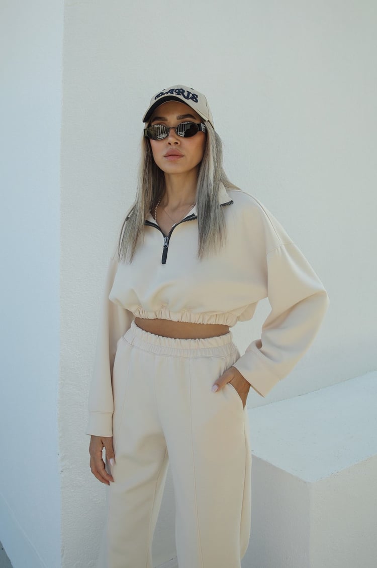 Bej Önü Fermuarlı Crop Sweatshirt Eşofman Takım