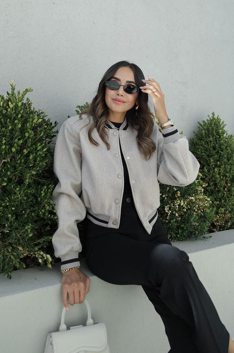 Bej Şerit Detaylı Kaşe Bomber Ceket