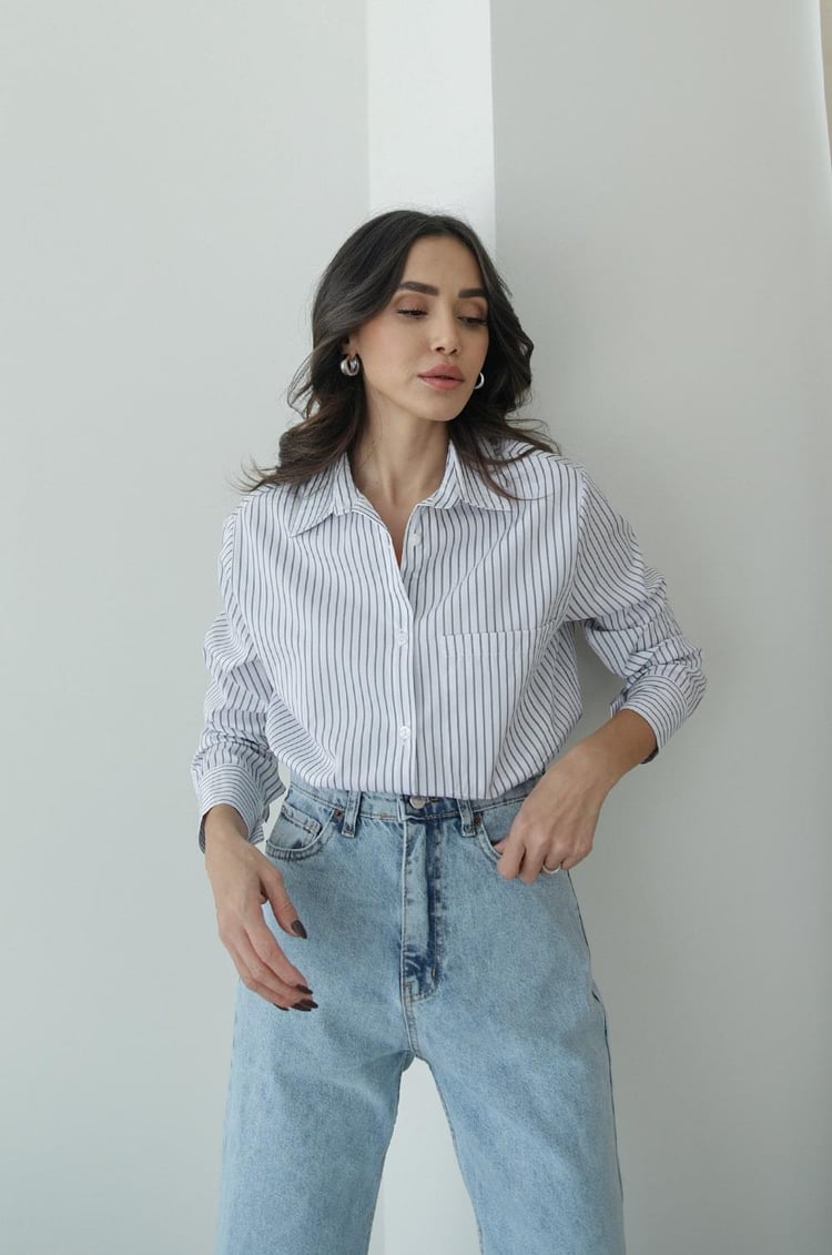 Beyaz Antrasit İnce Çizgili Gömlek