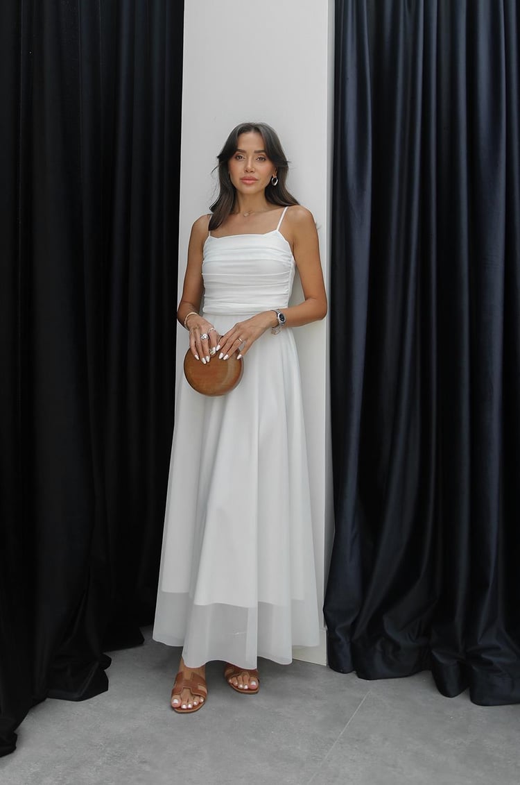 Beyaz Ares Önü Drapeli Şifon Elbise